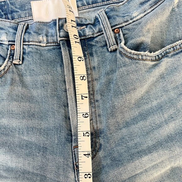 MOTHER Superior Tomcat Ankle Jeans Size 27 in Confession (Light Distressed Wash) - Picture 6 of 9